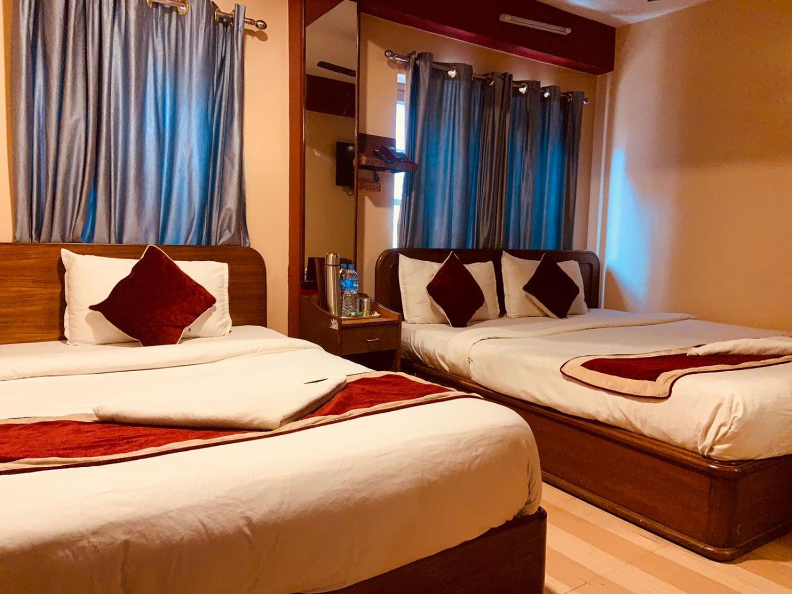 Shiva Shankar Hotel Pashupatinath Exterior foto