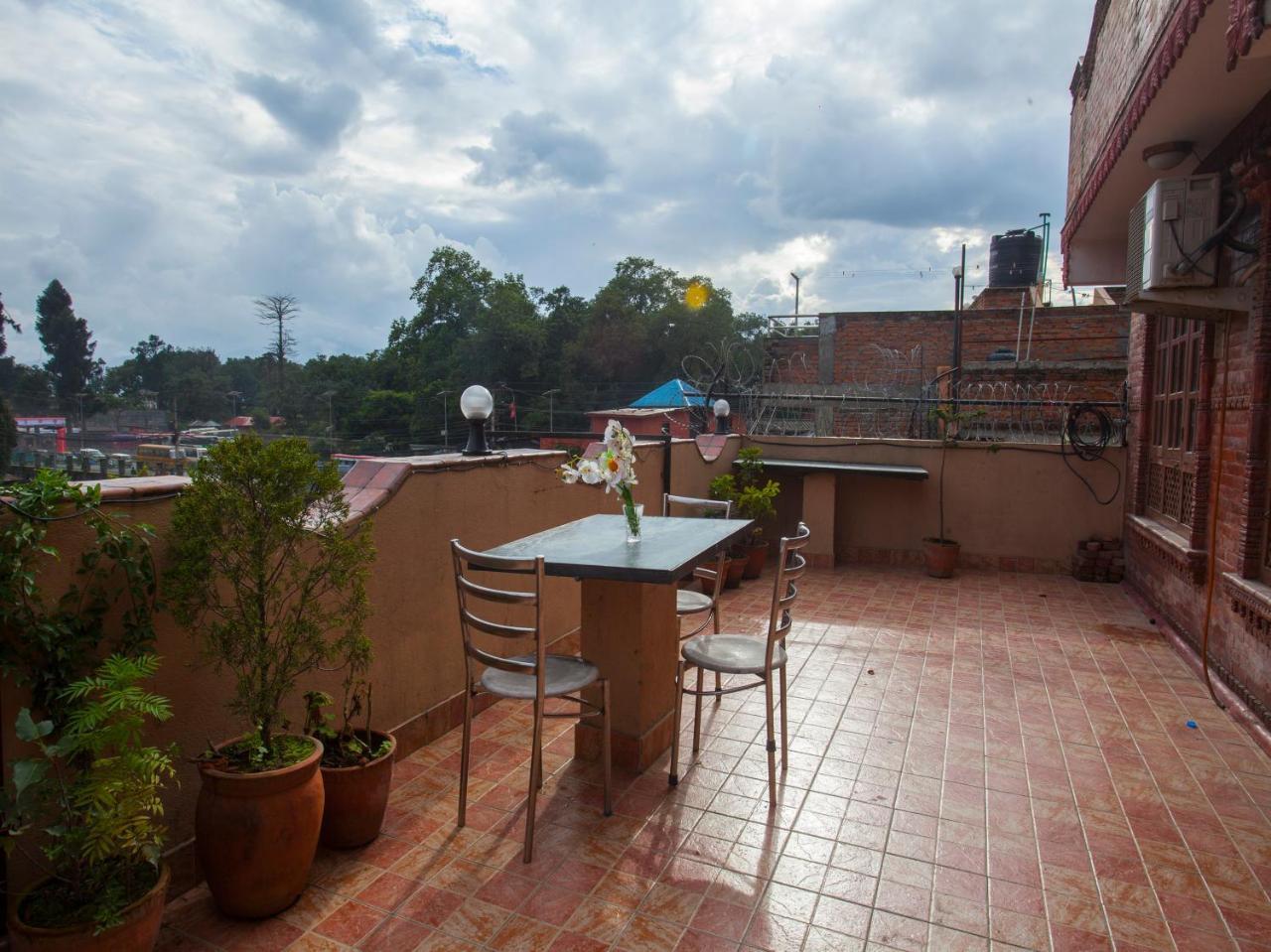 Shiva Shankar Hotel Pashupatinath Exterior foto